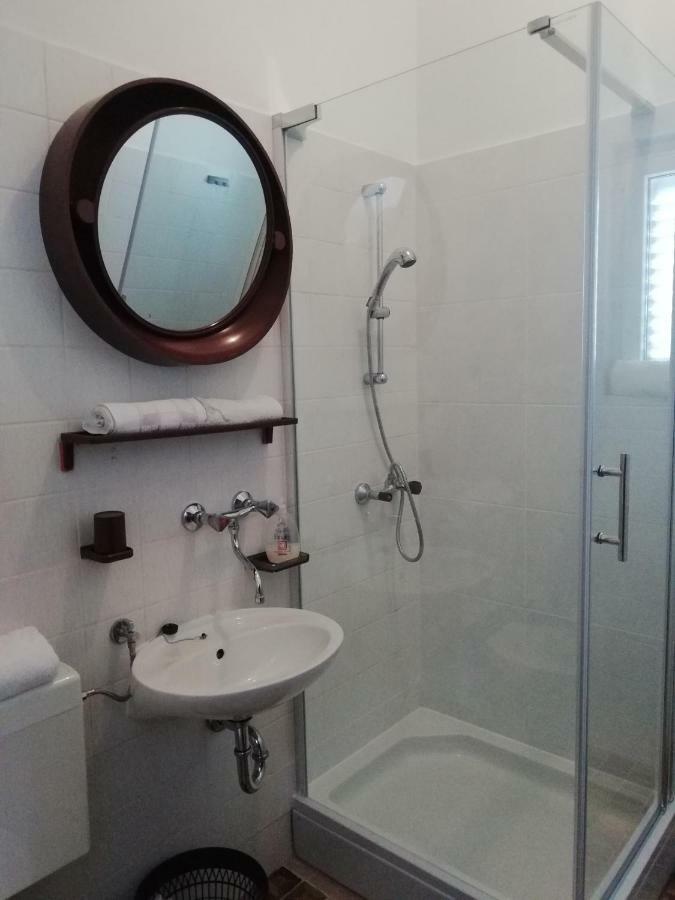Apartments Vidovic Vodice Exterior photo